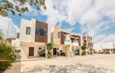 Cómo elegir la ubicación ideal para tu hogar: ciudad, suburbio o playa
